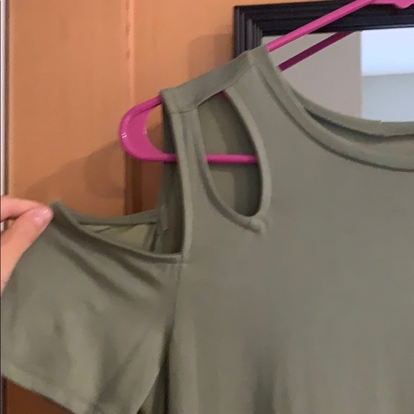 Alya Dress - Picture 2 of 7